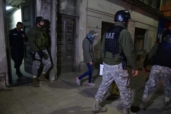 Salió a prostituirse, dejó solos a sus 4 hijos y el bebé sufrió muerte súbita | Internacionales