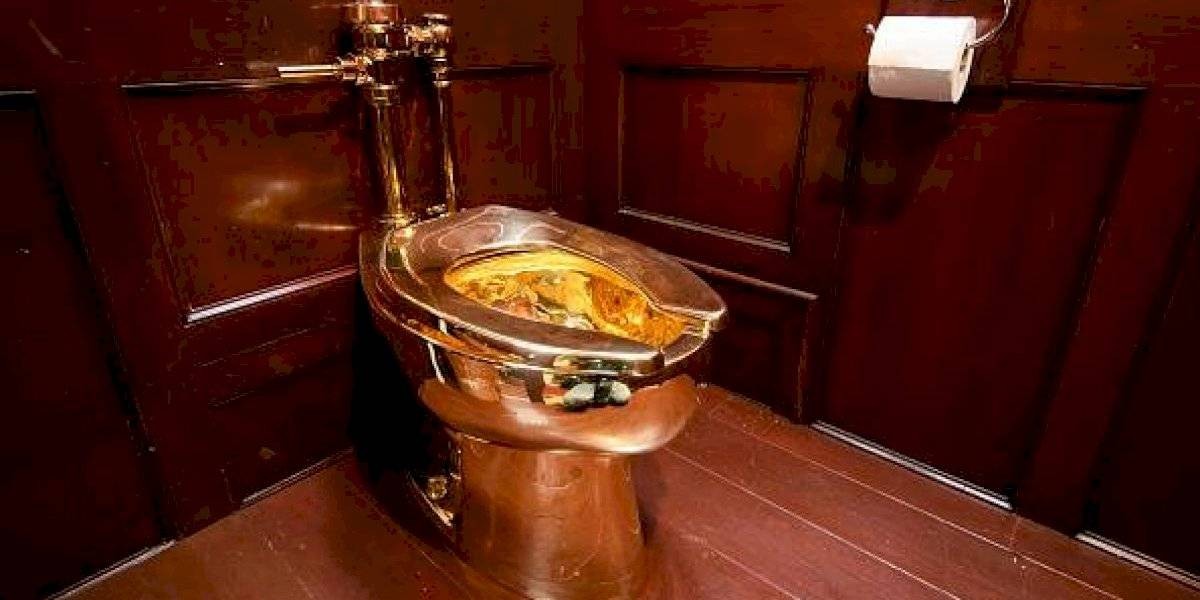 Misterio por el robo de un inodoro de oro valuado en 1.200.000 de dólares | Curiosidades