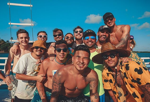 Sueldo de 11 mil euros y fiestas con modelos: quiénes son "los toiss", el séquito de amigos de Neymar | Espectáculos