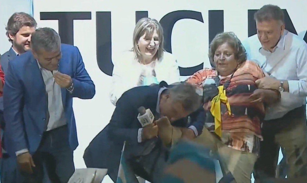 Macri encontró su cenicienta y le cantó el feliz cumpleaños | Elecciones Legislativas 2021