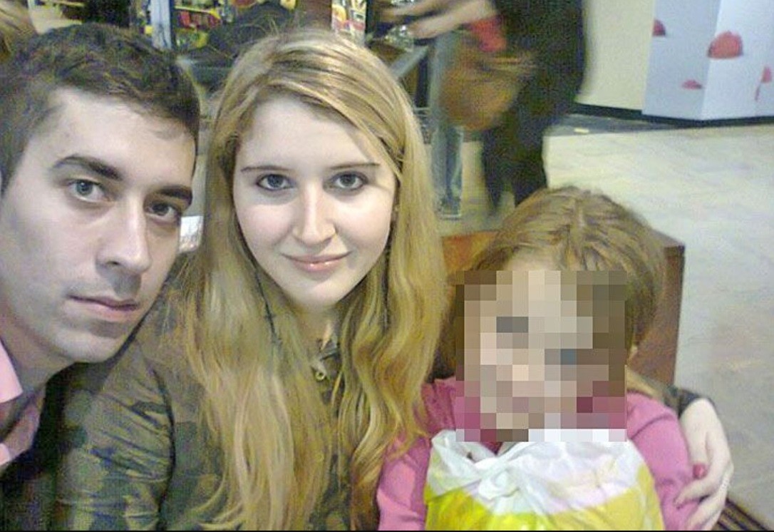 La sorpresiva confesión del joven acusado de matar a sus papás: "Mi hermanastra mató a mi mamá" | Actualidad