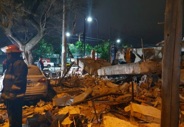 VIDEO: fuerte explosión en Barrio Parque Capital, importantes daños y tres heridos | Córdoba