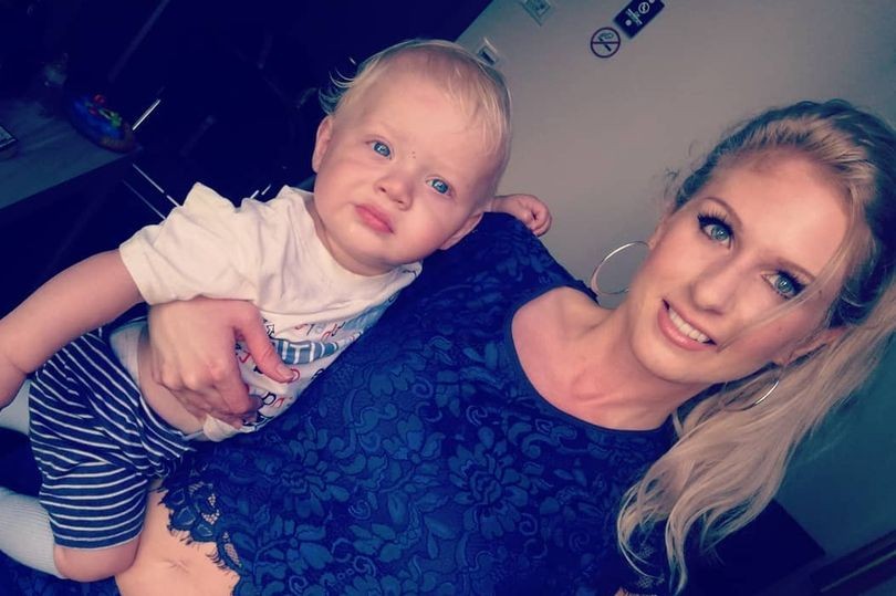 Se durmió amamantando a su hijo y cuando despertó el bebé estaba muerto | Internacionales