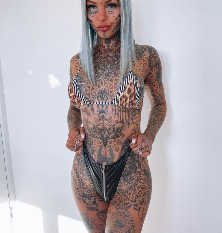 Se convirtió en la "mujer serpiente" y quiere ser la más tatuada en el mundo | Internacionales