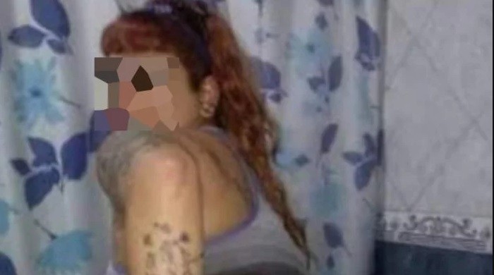 A días de las elecciones, una militante se tatuó a Cristina Kirchner en la cola | Curiosidades