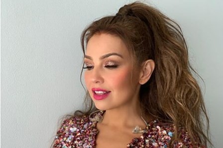Video: Thalía armó el arbolito de Navidad antes de tiempo y la mataron en las redes sociales | Espectáculos