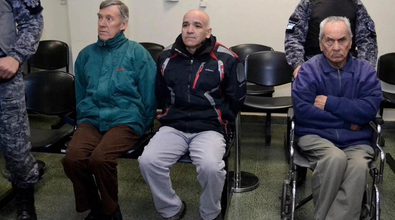 Condenaron a 45 y 42 años de prisión a dos sacerdotes por los abusos en el Próvolo de Mendoza | Actualidad