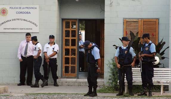 Horror en Malagueño: ahorcaron perros cerca del cementerio | Córdoba