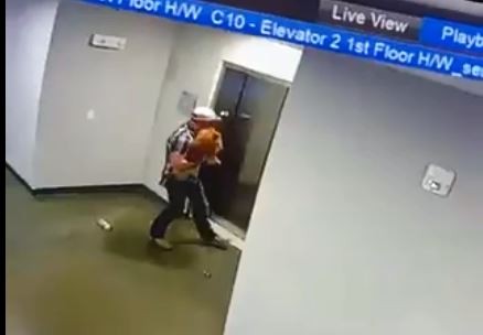 VIDEO: salvó a un perro de morir ahogado por su propia correa | Redes