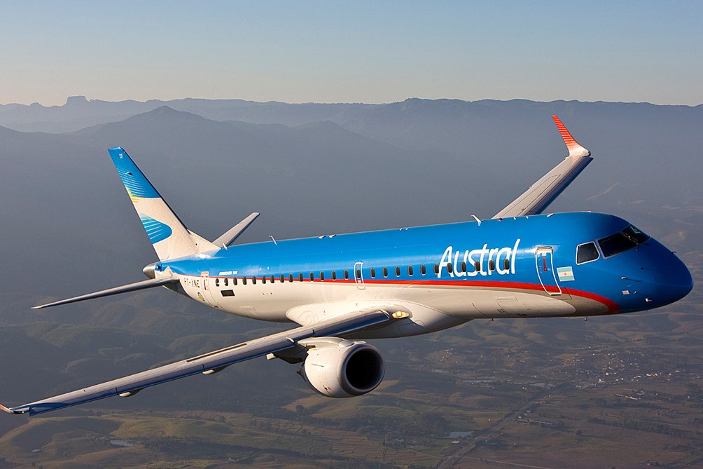 Salvan a una presunta víctima de trata en un avión de Austral en Ezeiza | Actualidad