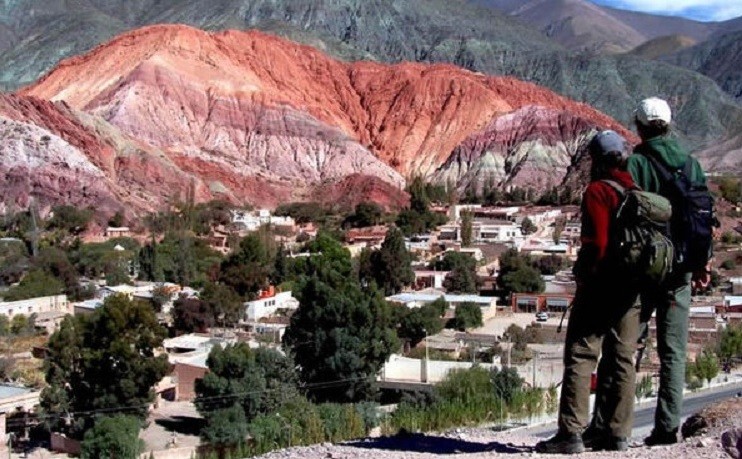 Le robaron 85 mil pesos de las mochilas a turistas porteños en Purmamarca | Actualidad