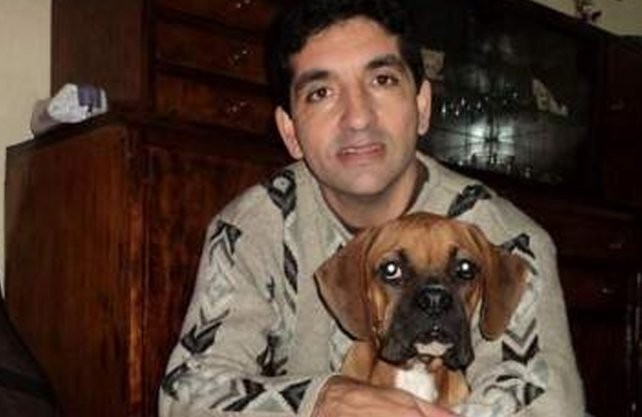 Encontró cheques al portador por 2 millones de pesos, los devolvió y le regalaron una pala | Actualidad