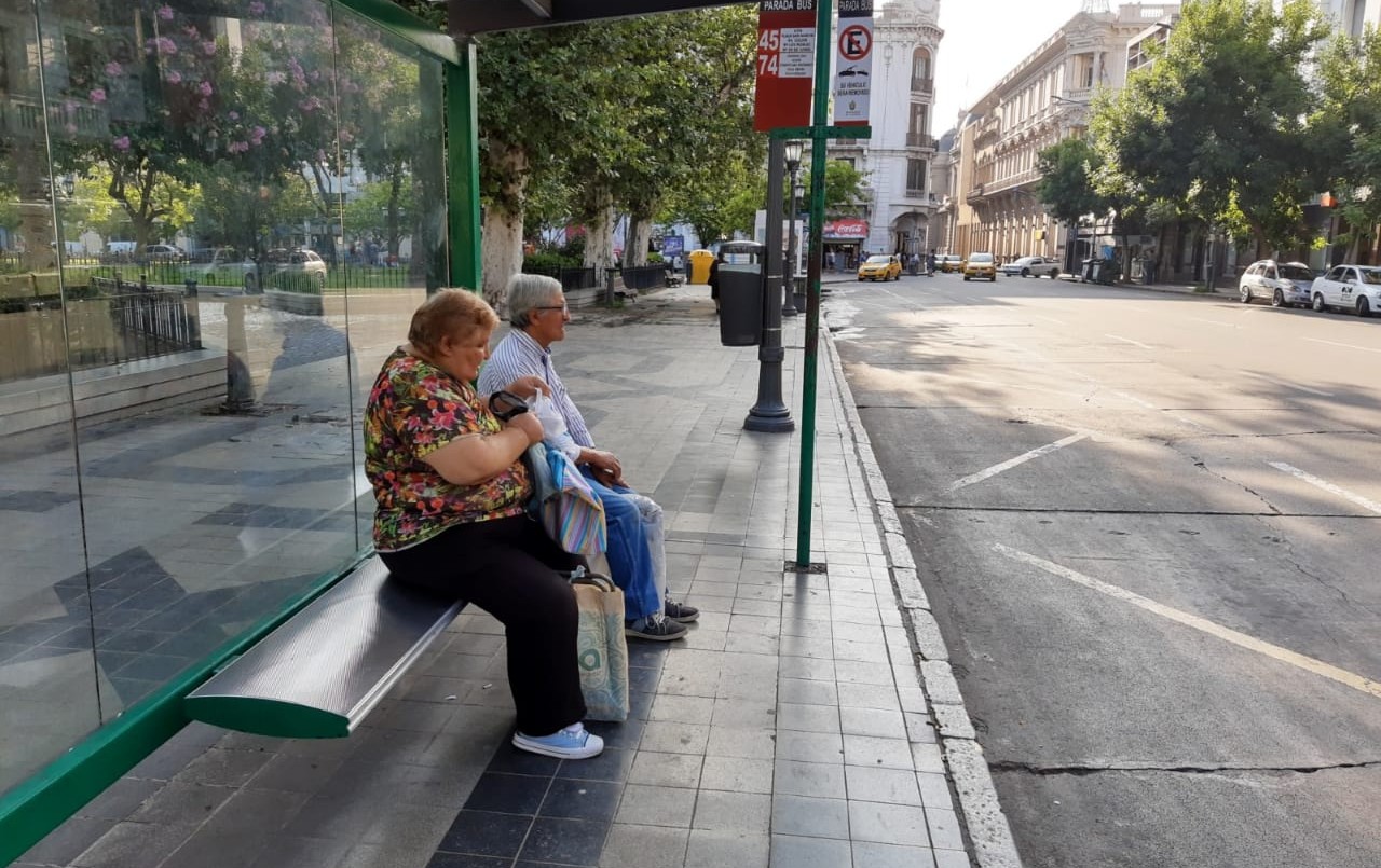 Están paralizadas todas las líneas del transporte urbano | Córdoba