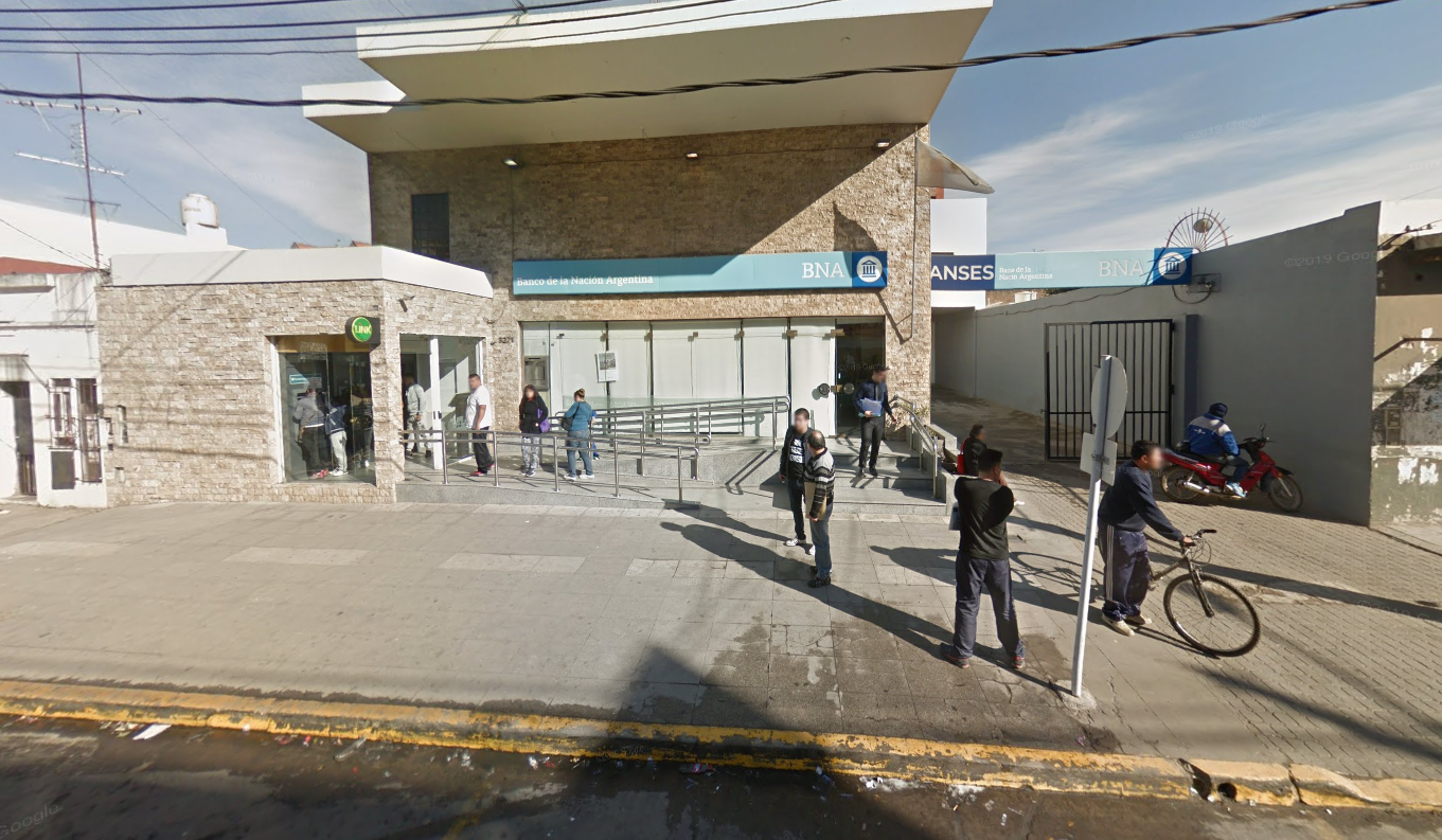 Mataron a un cajero durante un robo al Banco Nación de Isidro Casanova | Actualidad