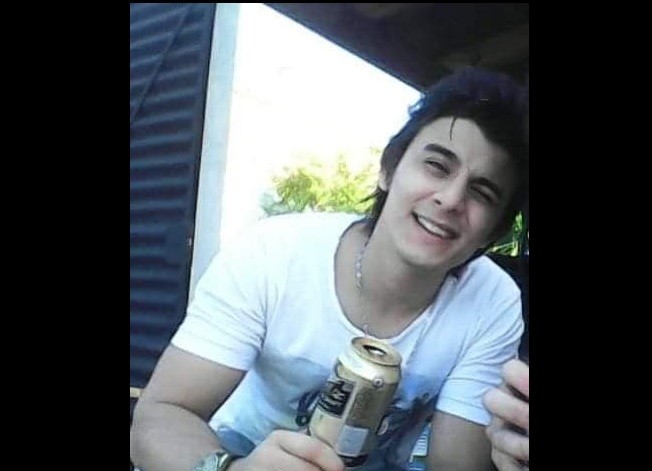 Buscan a un chico de 24 años que cayó al río Paraná, sus amigos no se dieron cuenta | Actualidad