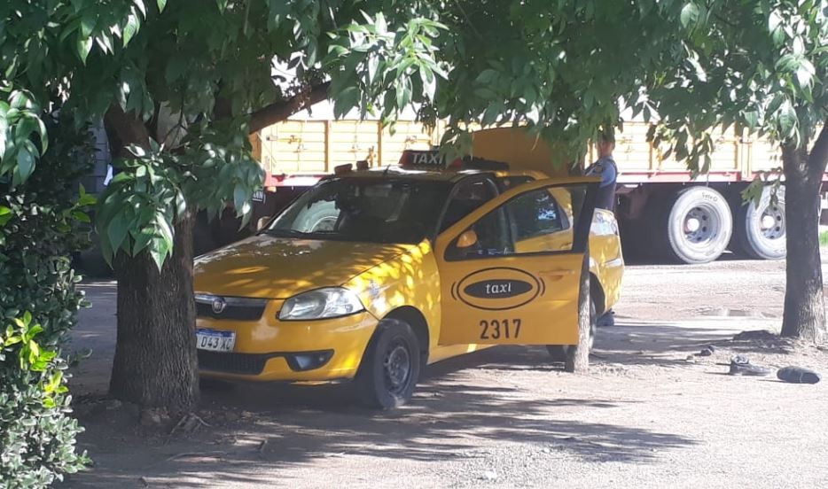 Investigan hallazgo de un taxista encerrado semidesnudo en el baúl del auto | Córdoba