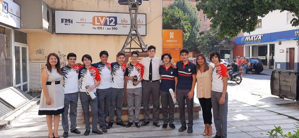 Para imitar: festejaron el "último primer día" repartiendo desayunos | Actualidad