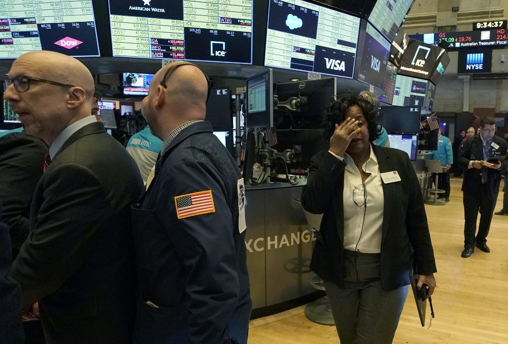 Lunes negro por coronavirus: se derrumbó Wall Street y suspendieron las operaciones | Internacionales