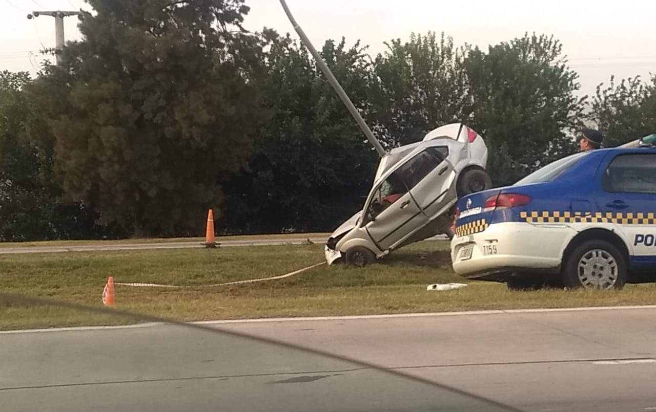 Un hombre murió en un violento accidente en Avenida de Circunvalación | Córdoba