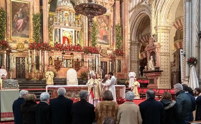 Religión a distancia: la Iglesia suspende vía crucis, procesiones y pide postergar bodas | Córdoba