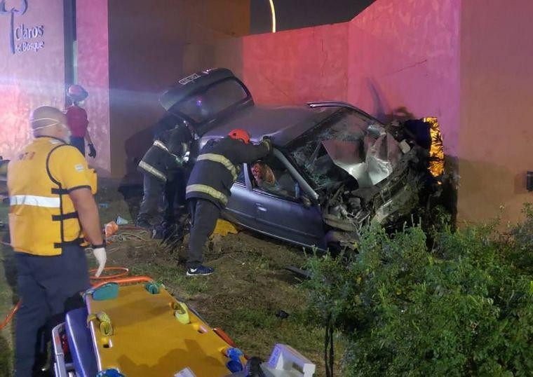 Dos muertos en un choque a alta velocidad en la avenida Celso Barrios | Córdoba