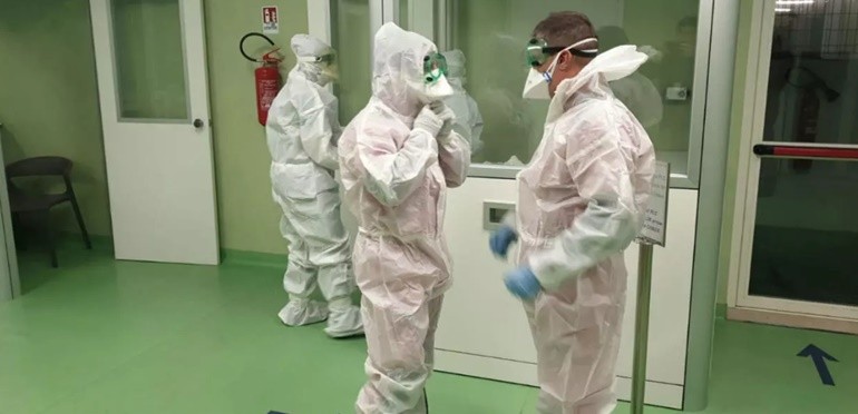 Coronavirus: murió un nene de 5 años en Gran Bretaña y es la víctima más joven | Internacionales