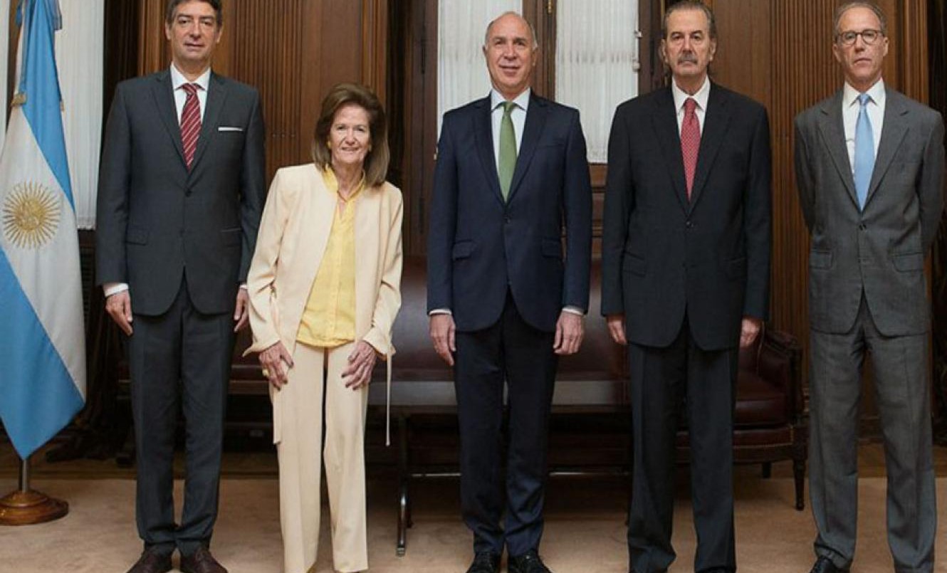 Los ministros de la Corte reducirán sus ingresos un 25% | Actualidad