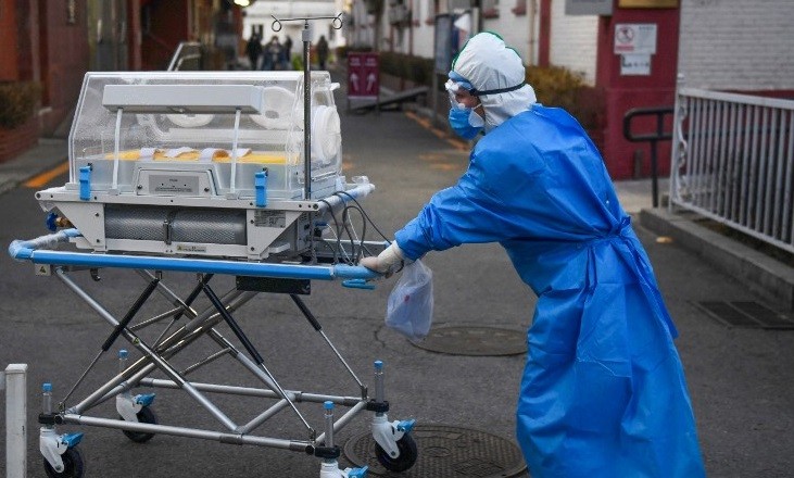 Diez recién nacidos con coronavirus en una maternidad: "Las madres dieron negativo" | Internacionales