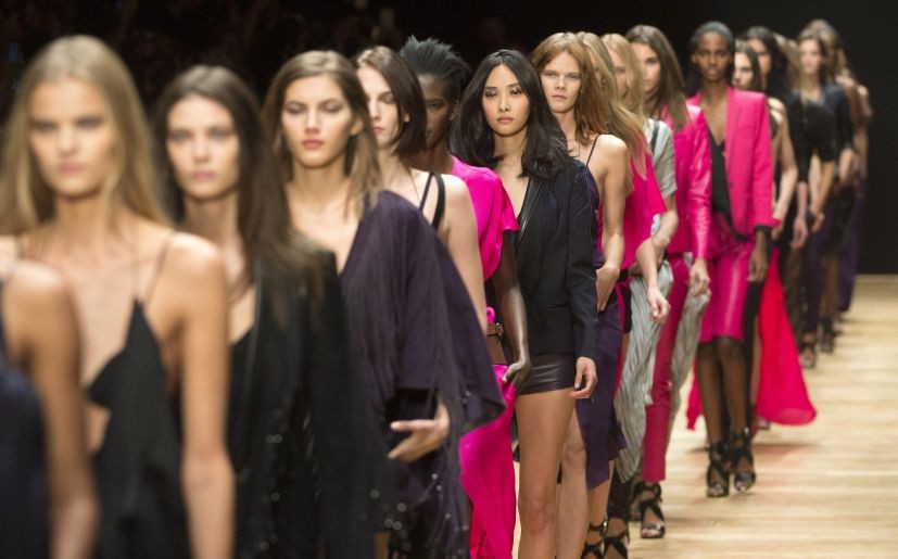 El gremio de las modelos pide que le paguen el bono de 10 mil pesos | Actualidad