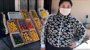 Coronavirus: la joven que invirtió los 10 mil pesos del IFE y se puso una verdulería | Actualidad