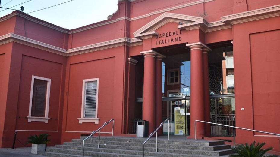 Intentan limitar contagios cerrando el Hospital Italiano y trasladando a todos los pacientes | Córdoba