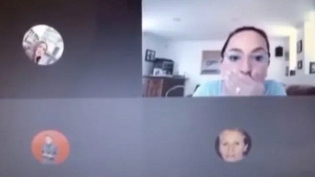 VIDEO: una maestra insultó a sus alumnos sin darse cuenta que tenía el micrófono abierto | Internacionales