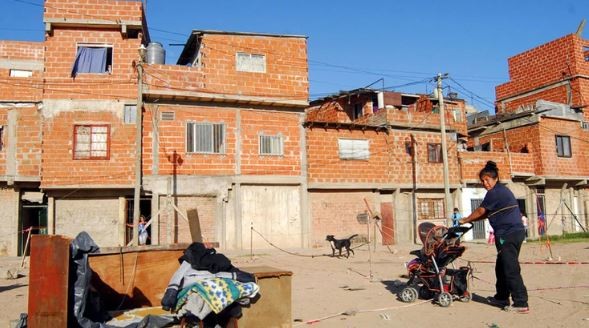 Con 87 nuevos casos, los diagnósticos de coronavirus suben a 1410 en barrios vulnerables porteños | Actualidad