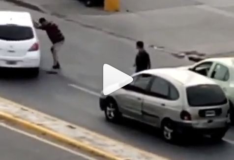 VIDEO: asaltos express en el semáforo, detienen a uno de los delincuentes y buscan al segundo | Córdoba