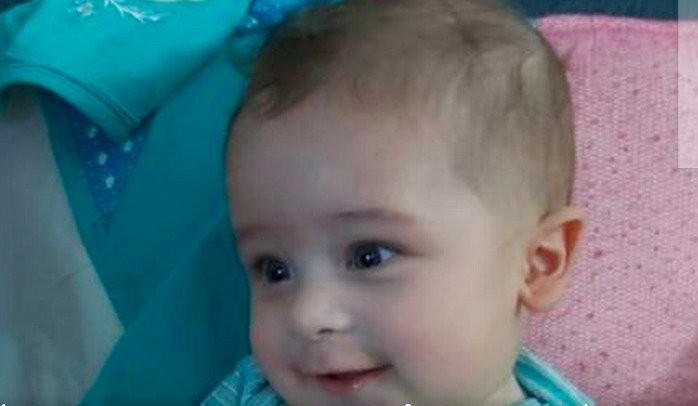 El bebé milagroso que venció al coronavirus tras pasar 32 días en coma | Internacionales