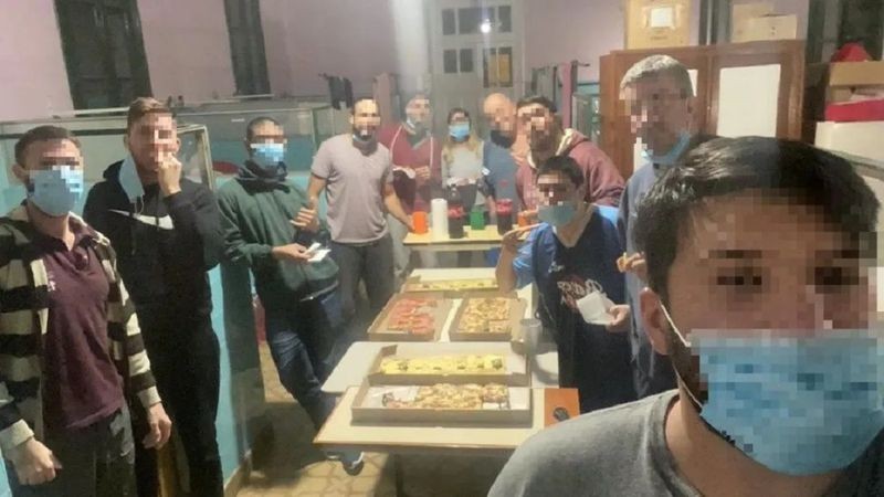 Los entrerrianos aislados por compartir un mate se juntaron a comer pizza en el hospital | Actualidad