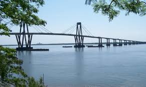 Rompieron la cuarentena para ver a sus novios: cruzaron en bote de Chaco a Corrientes y fueron denunciadas por los vecinos | Actualidad