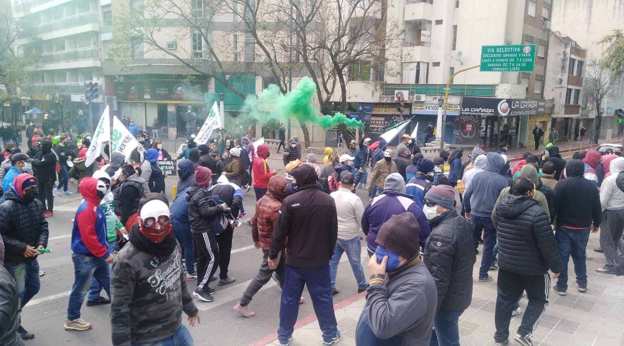 Docentes y municipales, las protestas que cruzarán la ciudad a mitad de la mañana | Córdoba
