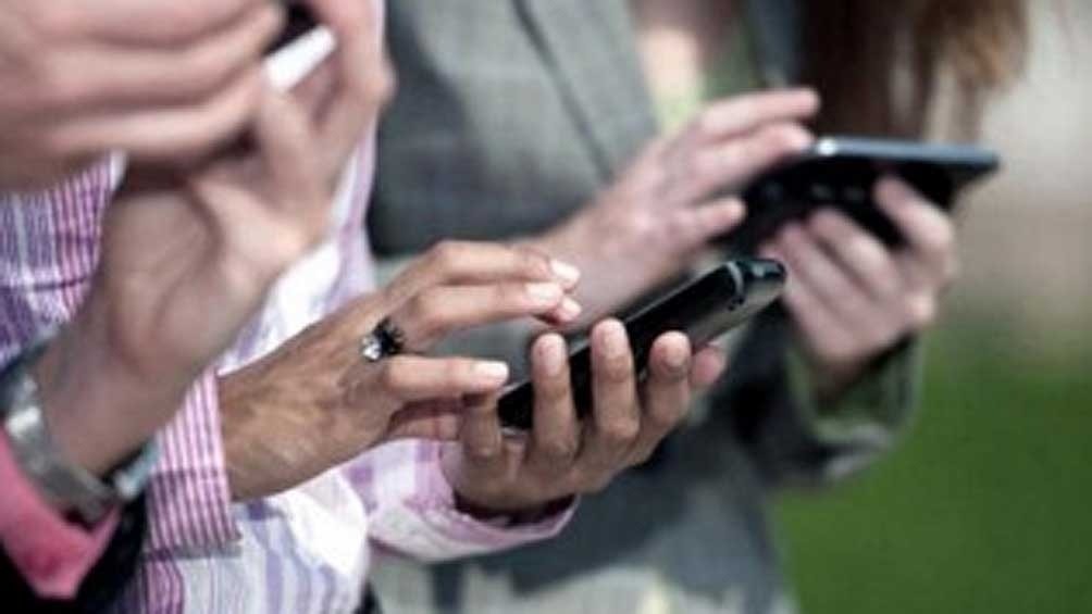 El 30% de los argentinos utiliza el celular para realizar alguna compra por semana | Actualidad