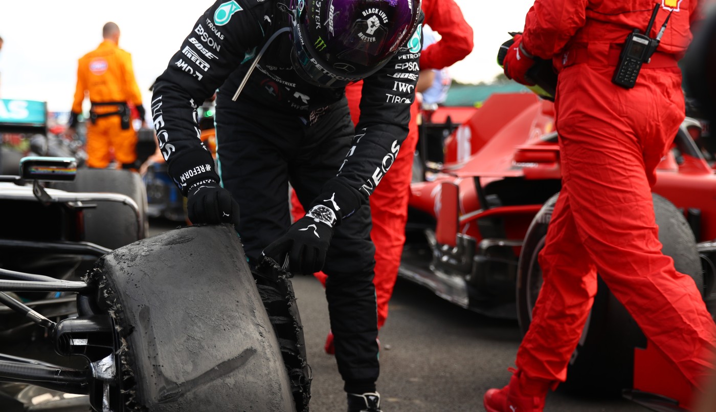 Lewis Hamilton finalizó con un neumático pinchado y ganó por séptima vez el GP de Gran Bretaña | Deportes