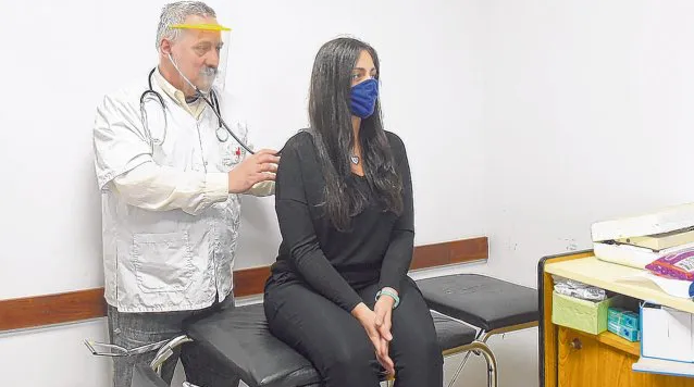 Rosario: atienden 50 consultas diarias de gente afectada por el humo de las quemas | Actualidad