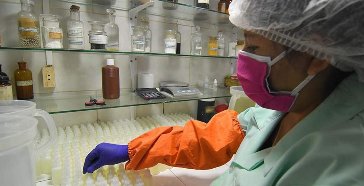 Advierten que el uso del dióxido de cloro para tratar el coronavirus trae efectos adversos | Internacionales