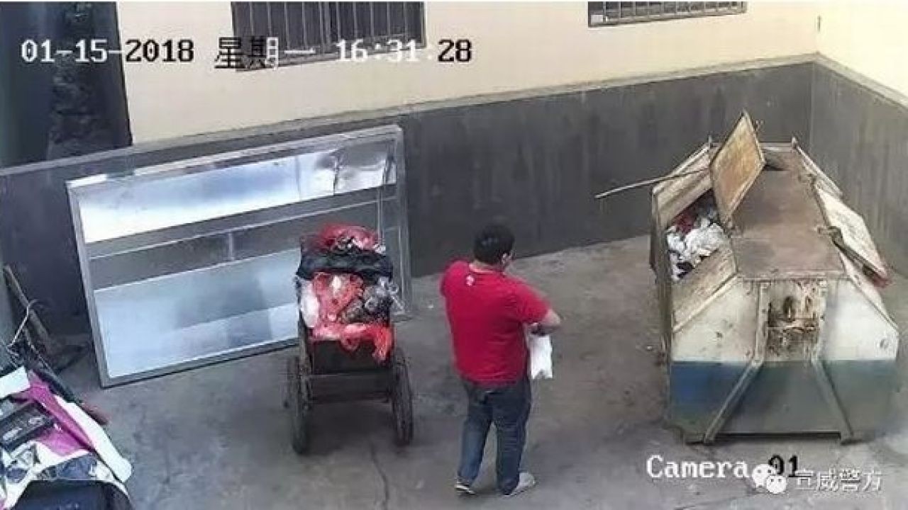 Abandonaron a su beba recién nacida en la basura porque querían tener un varón | Internacionales