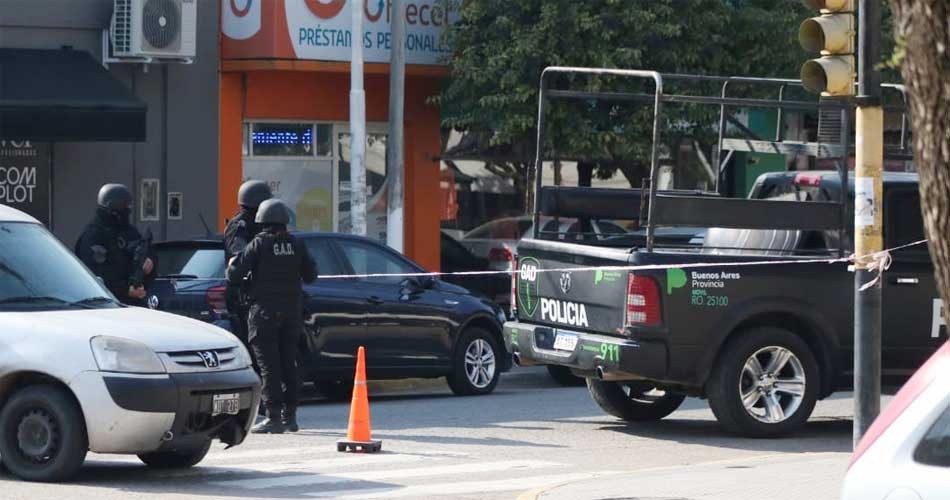 Toma rehenes en una escribanía: El agresor pidió hablar con el gobernador bonaerense | Actualidad