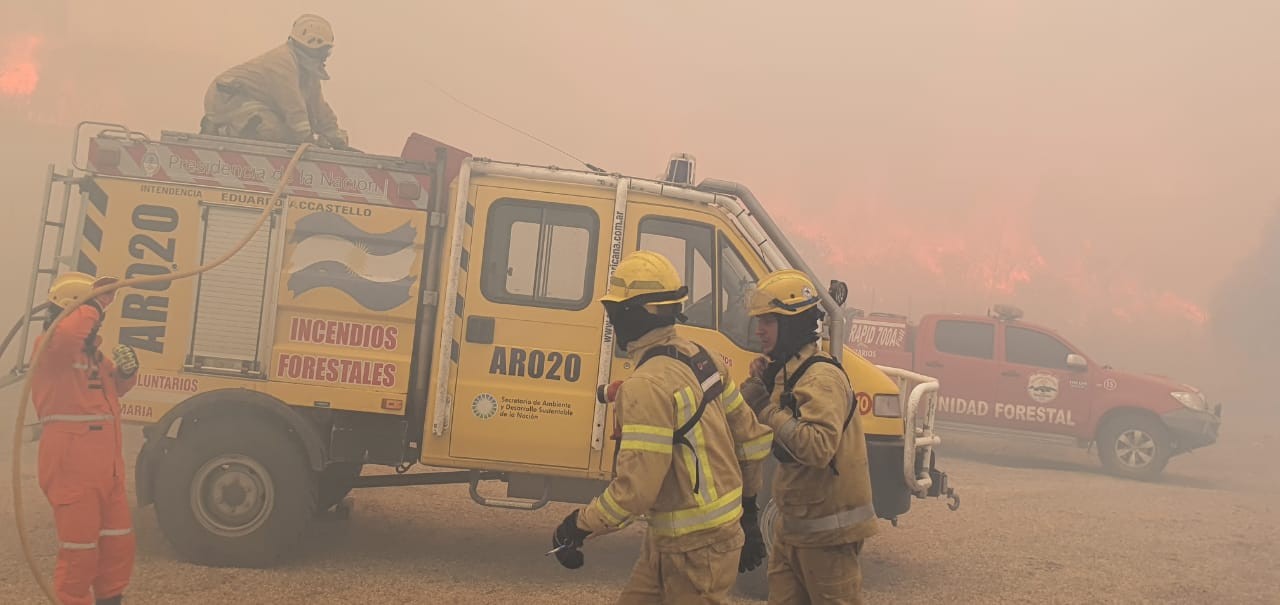 Alivio en los incendios pero siguen activos varios focos camino a Ongamira | Córdoba