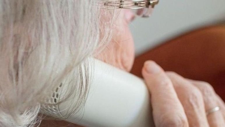 Los "cuentos del tío" a personas mayores, la otra pandemia | Actualidad