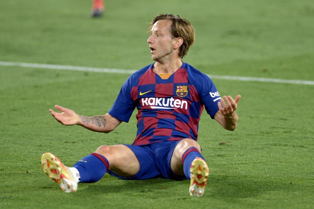 A la espera de Messi, sigue la "limpieza" en Barcelona: se va Rakitic | Deportes