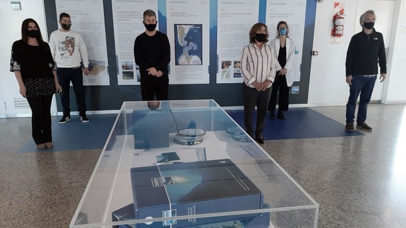 Inauguran mural con nueva demarcación de la plataforma argentina con las Malvinas | Actualidad