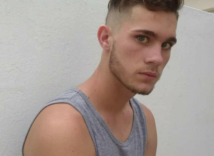 La policía baleó a un chico de 19 años en Venado Tuerto en la puerta de su casa: está grave | Actualidad