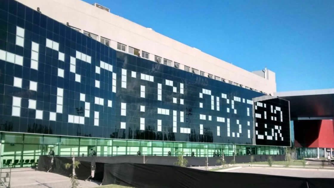 Villa Nueva: Internaron a una nena atacada en su casa por un perro callejero que alimentaban los vecinos | Actualidad